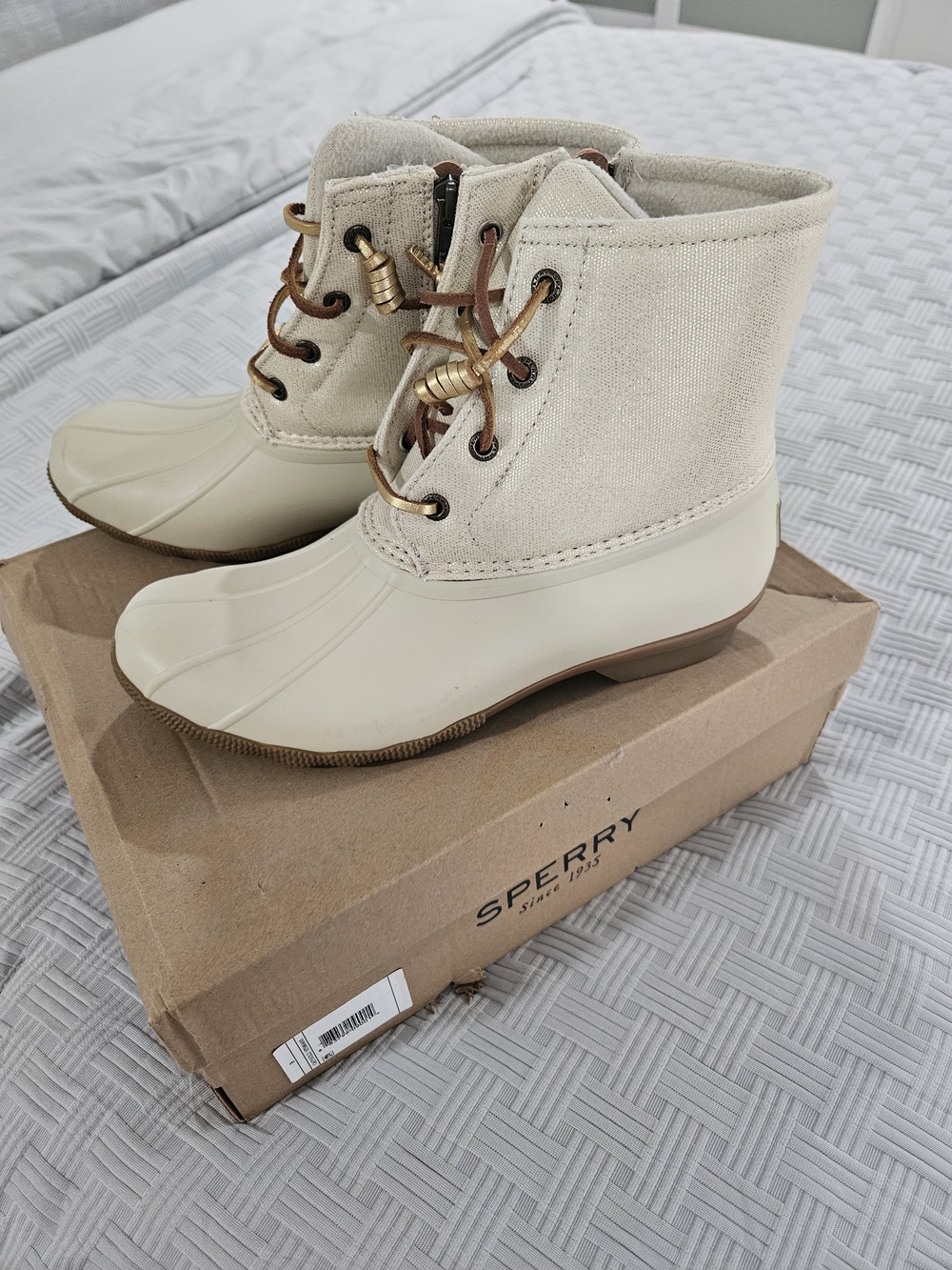 Sperry Light Cream Duck Boots with Gold Hardware - Picture 8 of 10